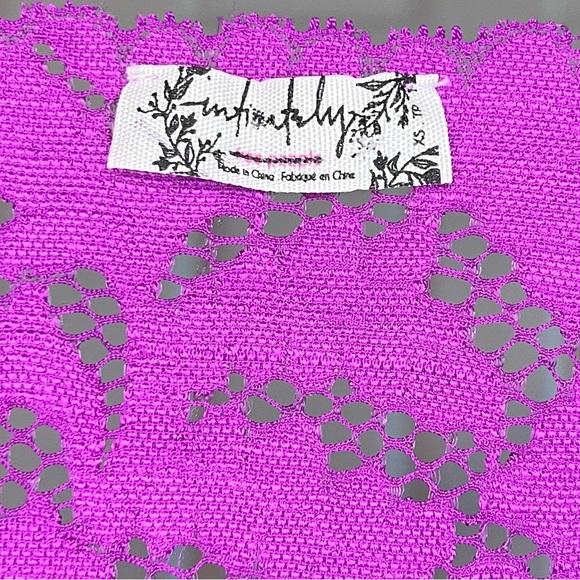 Free People - Fuchsia Lace Crop Tank Top - Picture 3 of 4